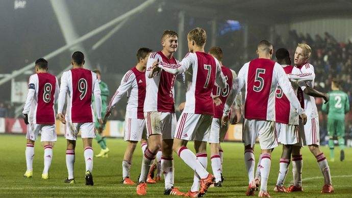 赛中展现出 赛中展现出